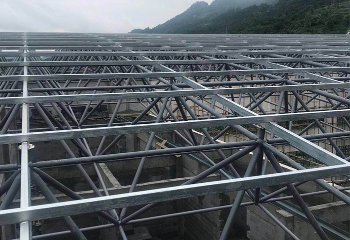 泰州仁怀冠英学校艺体楼网架